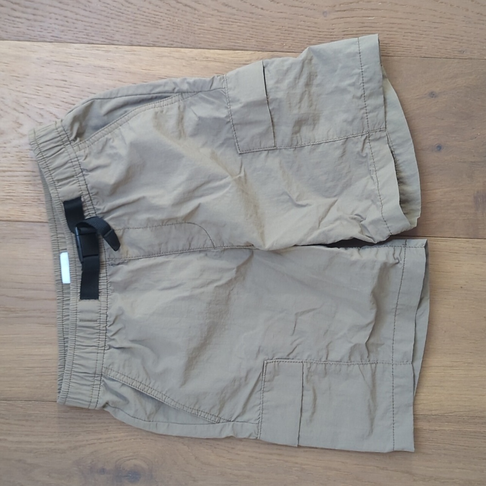 Old Navy boys Large shorts cargo pockets